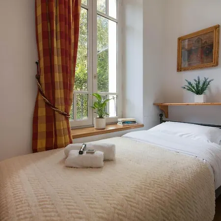 Sleeps 6 T679391 아파트